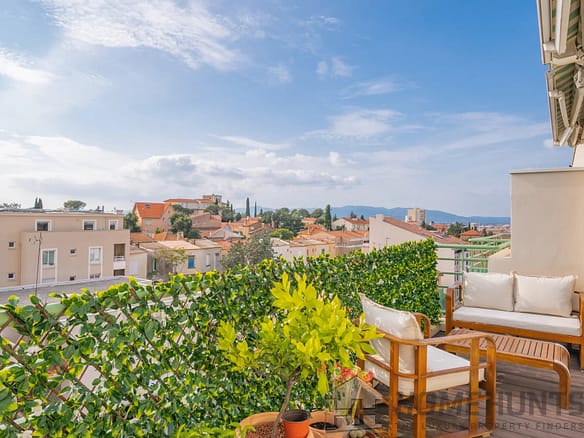 3 Bedroom Apartment in St Raphael 12