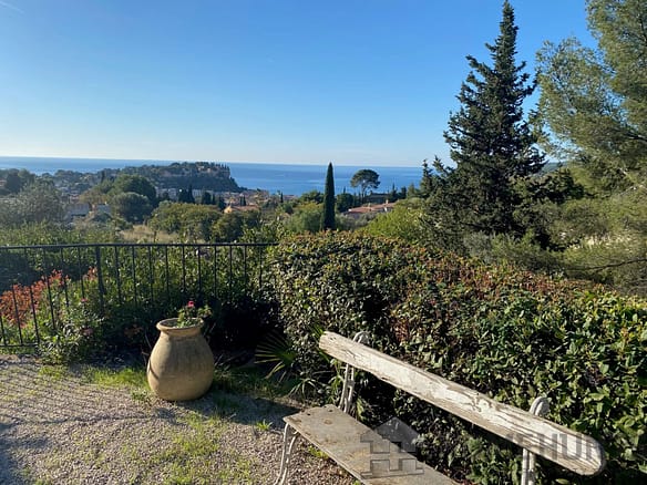 5 Bedroom Villa/House in Cassis 22