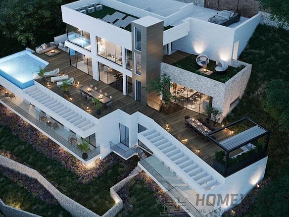 Villa/House in Roca Llisa 32