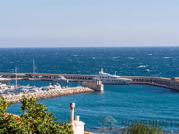 2 Bedroom Apartment in Cap D Ail 32