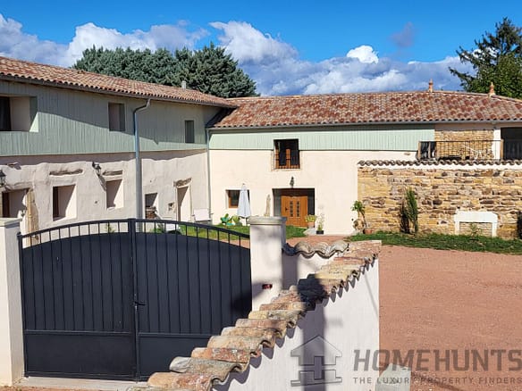 10 Bedroom Villa/House in Saint Amour Bellevue 2