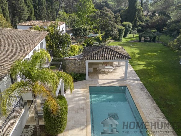 6 Bedroom Villa/House in Mougins 12