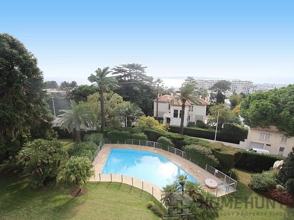 3 Bedroom Apartment in Cannes 36