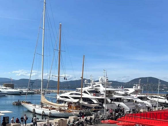 1 Bedroom Apartment in Saint Tropez 6