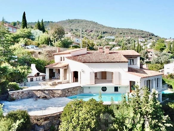 4 Bedroom Villa/House in Mandelieu La Napoule 24