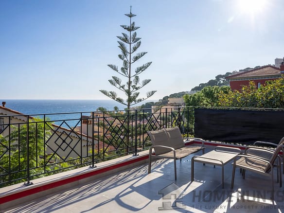 2 Bedroom Villa/House in Cap D Ail 22