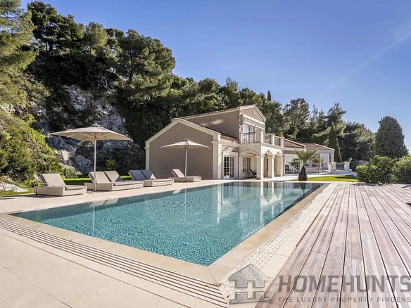5 Bedroom Villa/House in Roquebrune Cap Martin 8