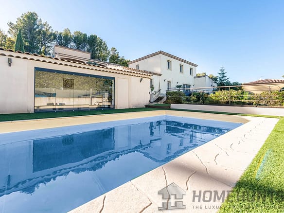 5 Bedroom Villa/House in Aix En Provence 22