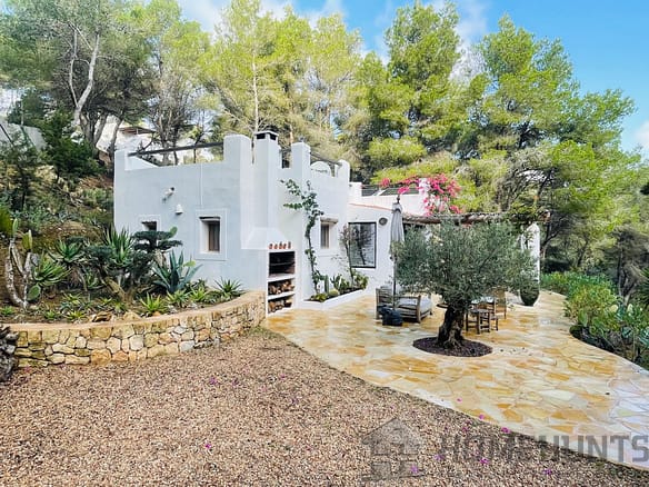 3 Bedroom Villa/House in Sant Josep De Sa Talaia 2