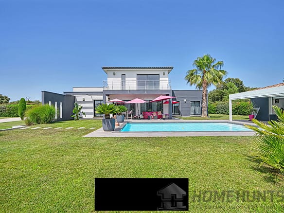 3 Bedroom Villa/House in Garons 28