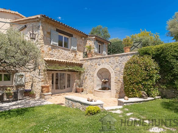 6 Bedroom Villa/House in Montauroux 18