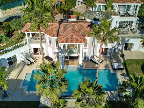6 Bedroom Villa/House in Cannes 8
