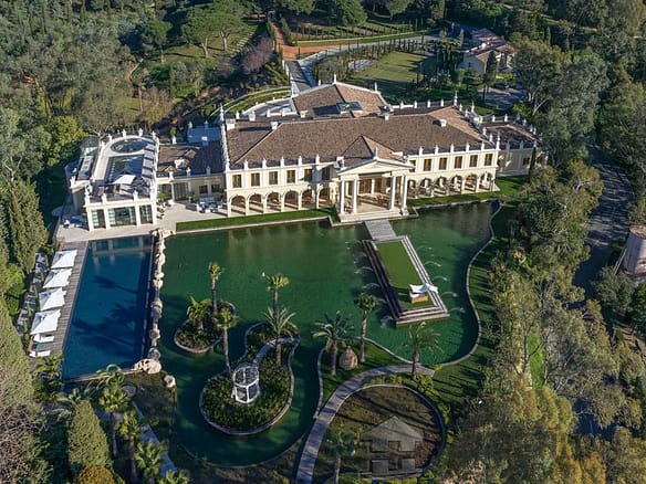 9 Bedroom Villa/House in Cannes 6