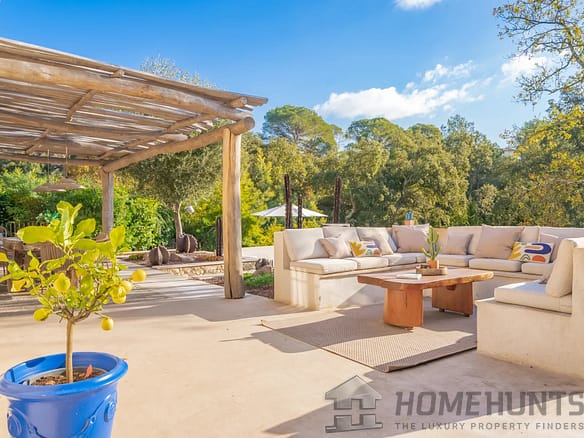 4 Bedroom Villa/House in St Raphael 34