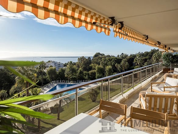 3 Bedroom Apartment in Cannes 8