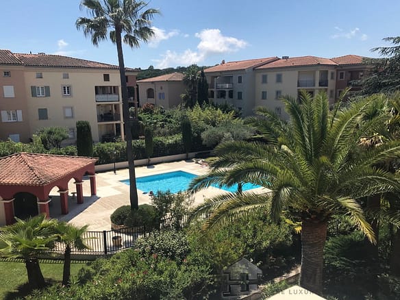 2 Bedroom Apartment in Saint Tropez 12