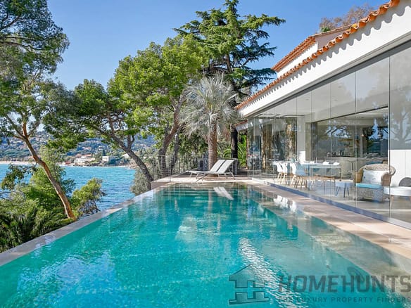 4 Bedroom Villa/House in Le Lavandou 9