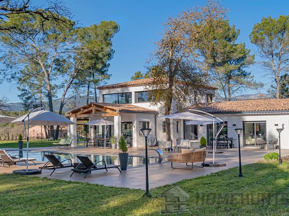6 Bedroom Villa/House in Fayence 34