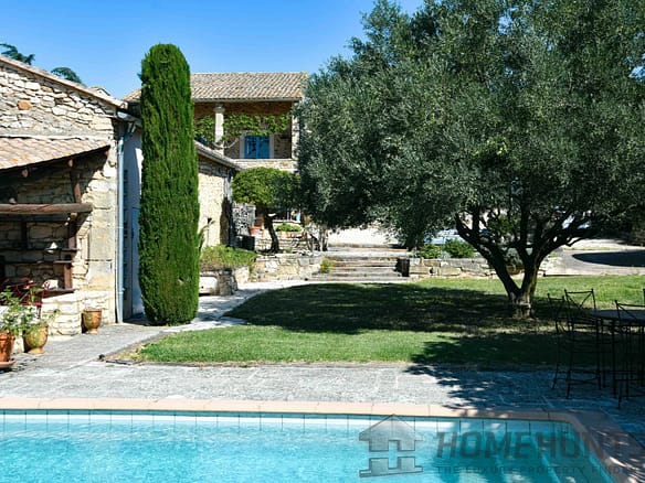 5 Bedroom Villa/House in Uzes 34
