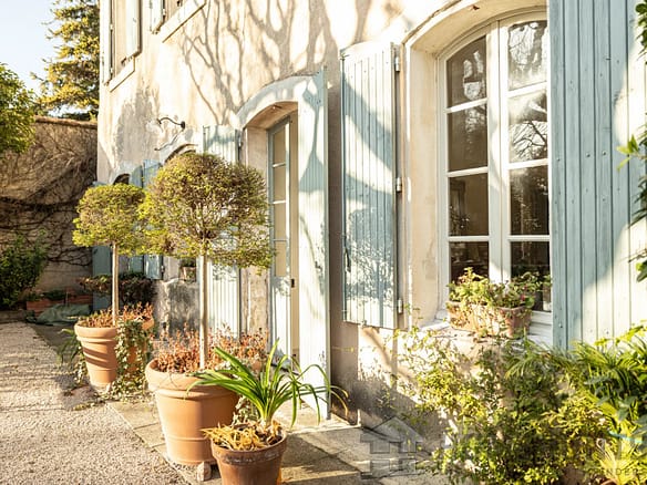 6 Bedroom Villa/House in L Isle Sur La Sorgue 16