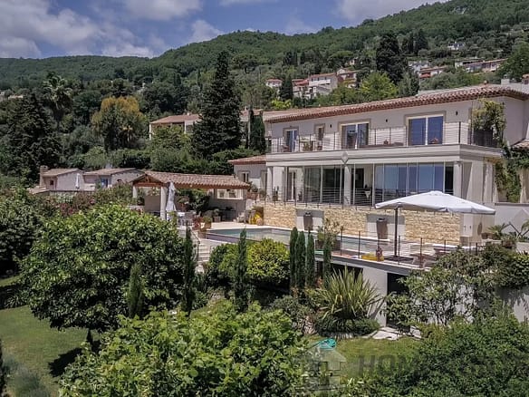 5 Bedroom Villa/House in Grasse 34