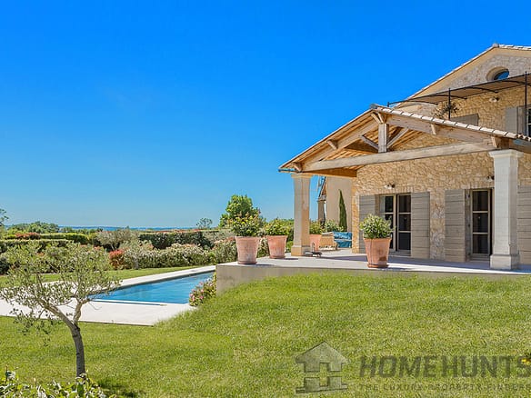 4 Bedroom Villa/House in Uzes 28