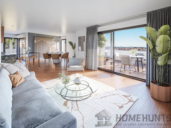 3 Bedroom Apartment in Nice 28