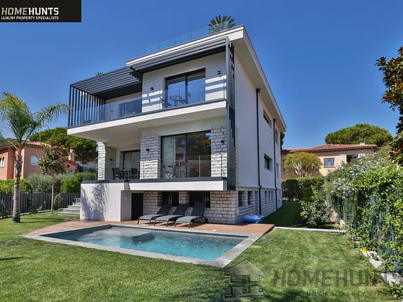 5 Bedroom Villa/House in Nice 6