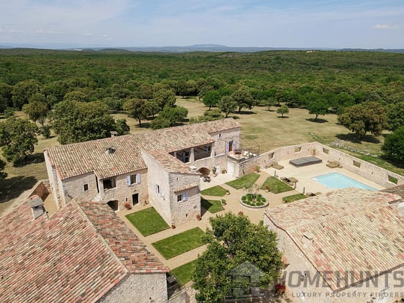 7 Bedroom Castle/Estates in Goudargues 16