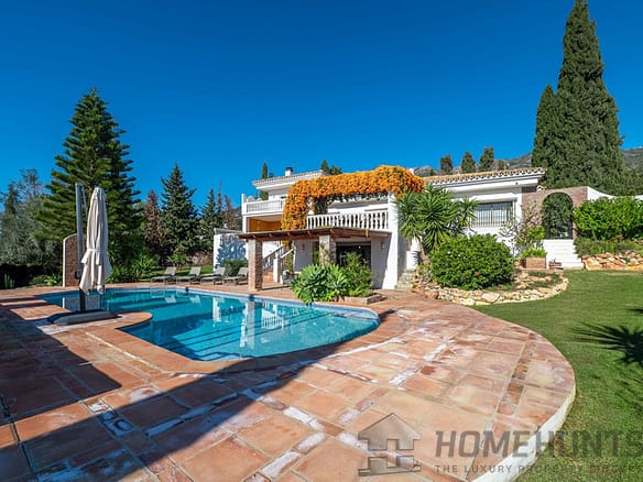 4 Bedroom Villa/House in Valtocado 18