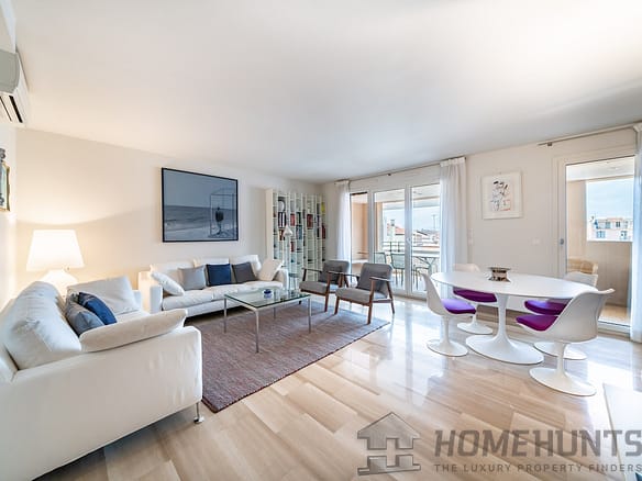 3 Bedroom Apartment in Cannes 30