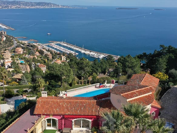 4 Bedroom Villa/House in Theoule Sur Mer 18