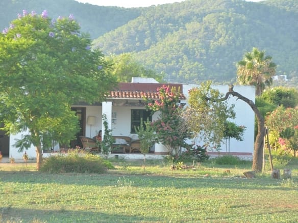 4 Bedroom Villa/House in Can Tomas 20
