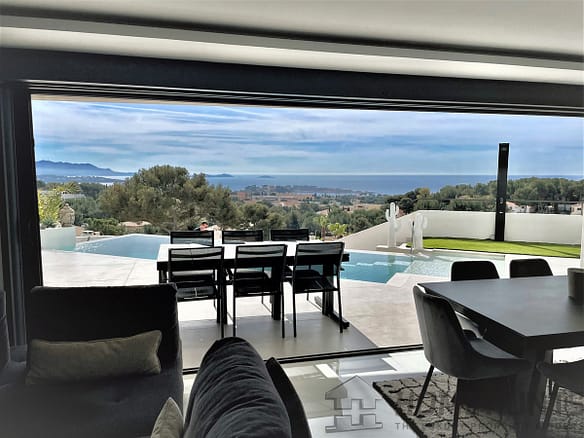 4 Bedroom Villa/House in Bandol 32
