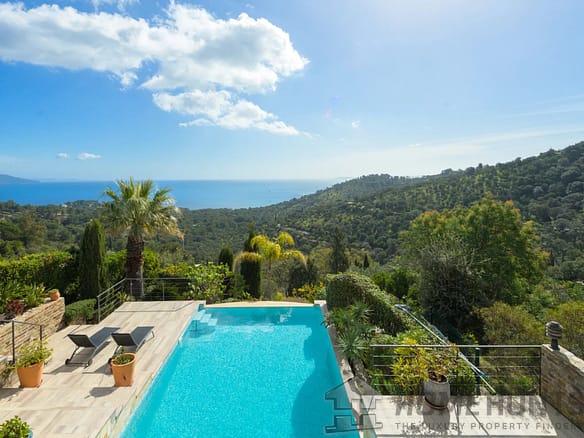 5 Bedroom Villa/House in Bormes Les Mimosas 32