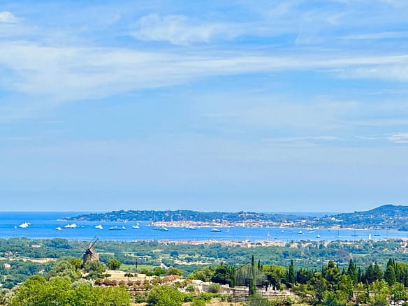 4 Bedroom Villa/House in Grimaud 24