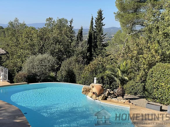 4 Bedroom Villa/House in Brignoles 5