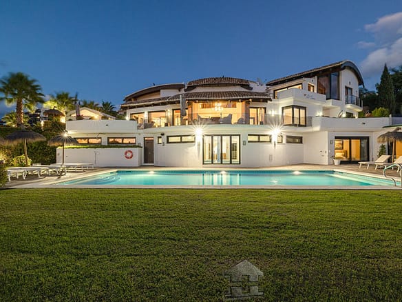10 Bedroom Villa/House in Benahavís 36