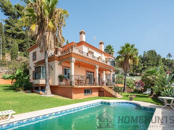 4 Bedroom Villa/House in Marbella 30