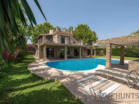 4 Bedroom Detached Villa in The Golden Mile 26