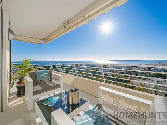 3 Bedroom Apartment in Cannes 26