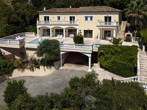 4 Bedroom Villa/House in Mandelieu La Napoule 22