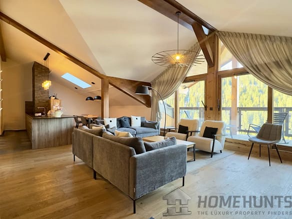 5 Bedroom Apartment in Courchevel 6