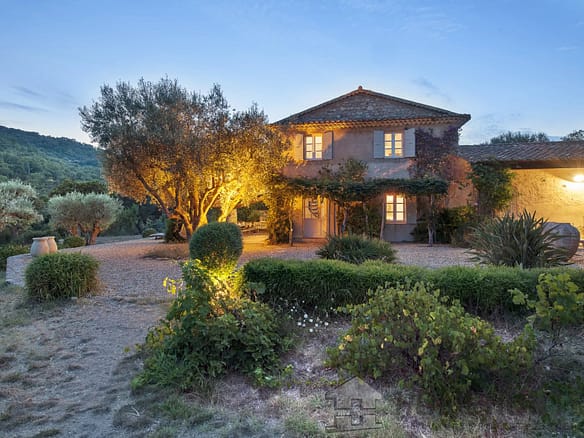 5 Bedroom Villa/House in Grimaud 34