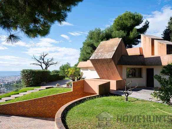 3 Bedroom Villa/House in Nice 22