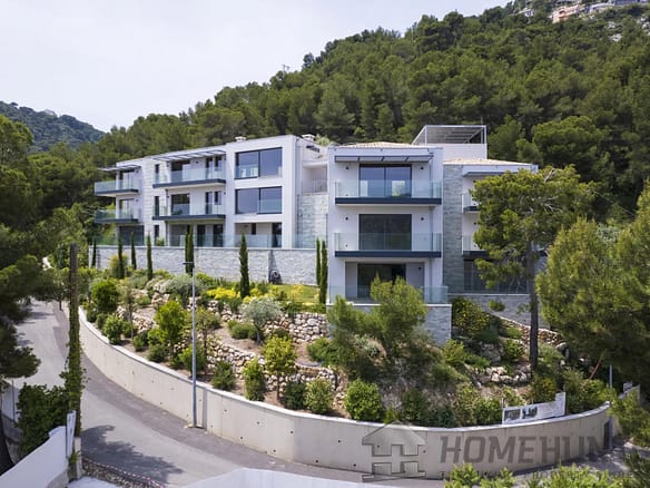 7 Bedroom Villa/House in Eze 24