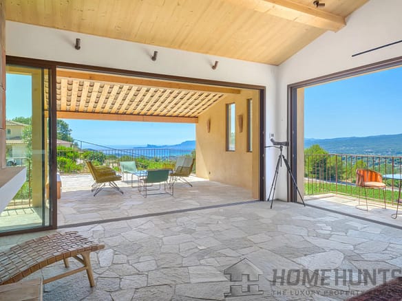 4 Bedroom Villa/House in La Cadiere D Azur 26
