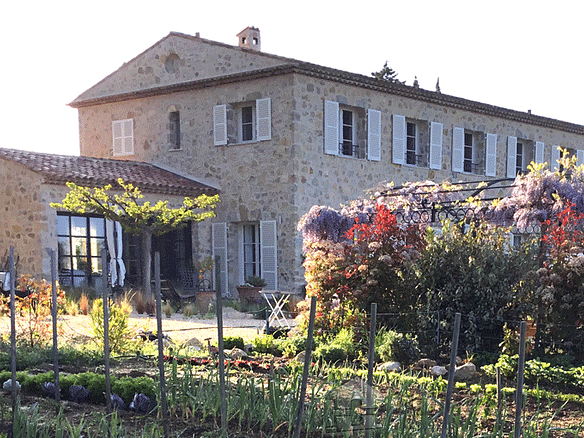 5 Bedroom Villa/House in Tourrettes 28