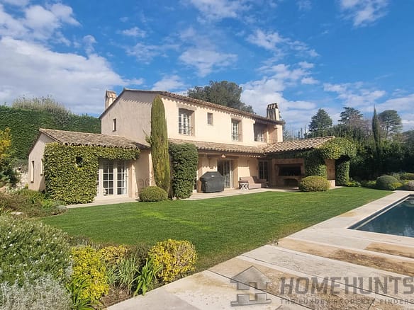 4 Bedroom Villa/House in La Colle Sur Loup 16