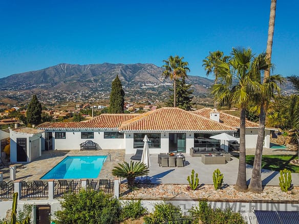 4 Bedroom Villa/House in Sierrezuela 20